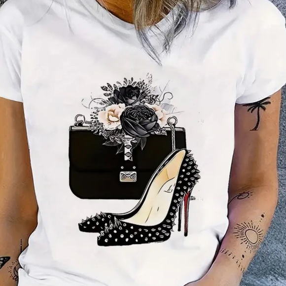 NWOT Graphic tee Fashionable black heel tee shirt - Picture 2 of 4